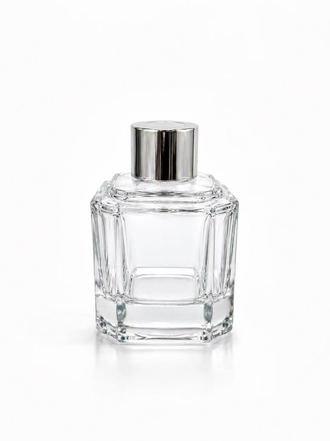 HJ-328 Faceted Square Glass Reed Diffuser Bottle – 100 ml